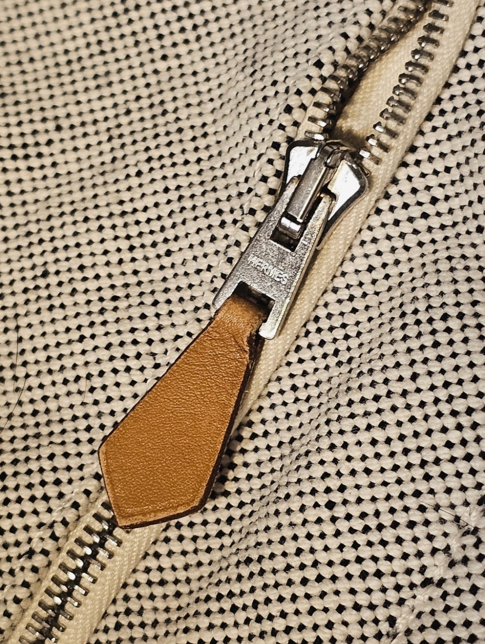 HERMES FOURRE-TOUT MM TOTE - Picture 15 of 16